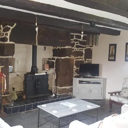 The Cairns At Le Gouelou Casa de Férias Les Cabannes (Ariege)